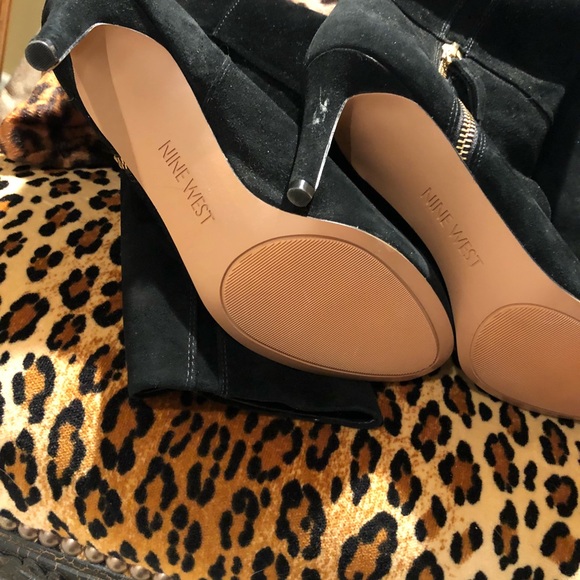 NIB Nine West black suede knee high boots - Picture 5 of 6